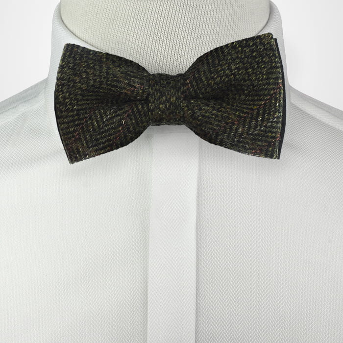 Mucha wełniana - zielono oliwkowa w jodełkę