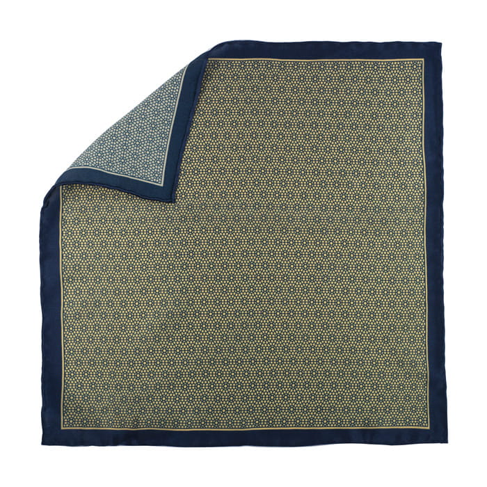 Em Men's Accessories poszetka granatowa we wzory geometryczne.jpg