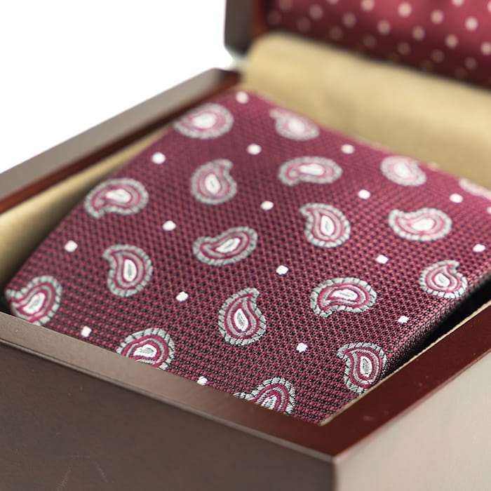 em men's accessories zestaw prezentowy w pudełku krawat poszetka spinki elegancki bordowy (1).jpg