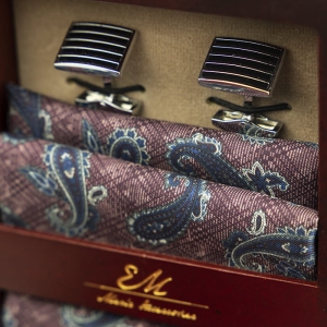 em men's accessories zestaw  prezentowy bordowy krawat poszetka spinki paisley  (2).jpg
