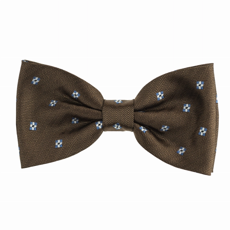 Mucha brązowa we wzory