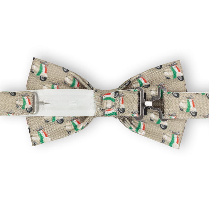 Mucha beżowa w skutery vespa