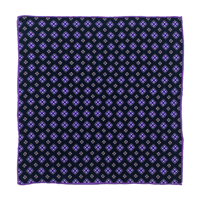 EM Men's Accessories poszetka jedwabna granatowa w kwadraty.jpg