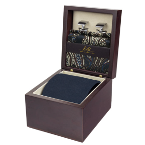 Zestaw Prezentowy dla mężczyzny w kolorze granatowym: krawat + poszetka jedwabna + spinki zapakowane w pudełko EM 14