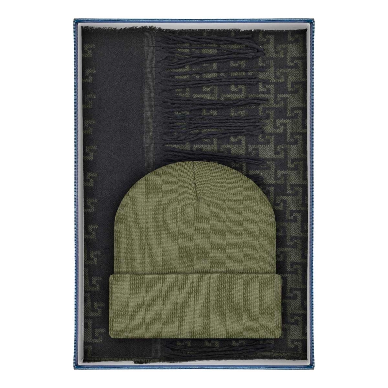 Zestaw prezentowy dla mężczyzny w kolorze zielonym / khaki : komplet czapka + szalik zapakowane w pudełko