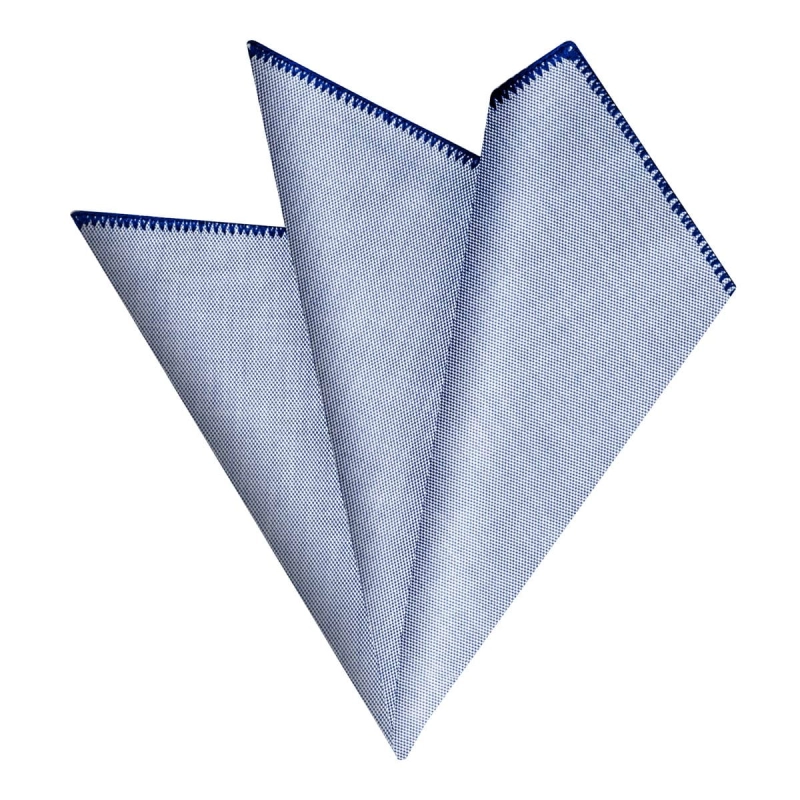 Poszetka bawełniana błękitna obszyta ręcznie granatową obwódką