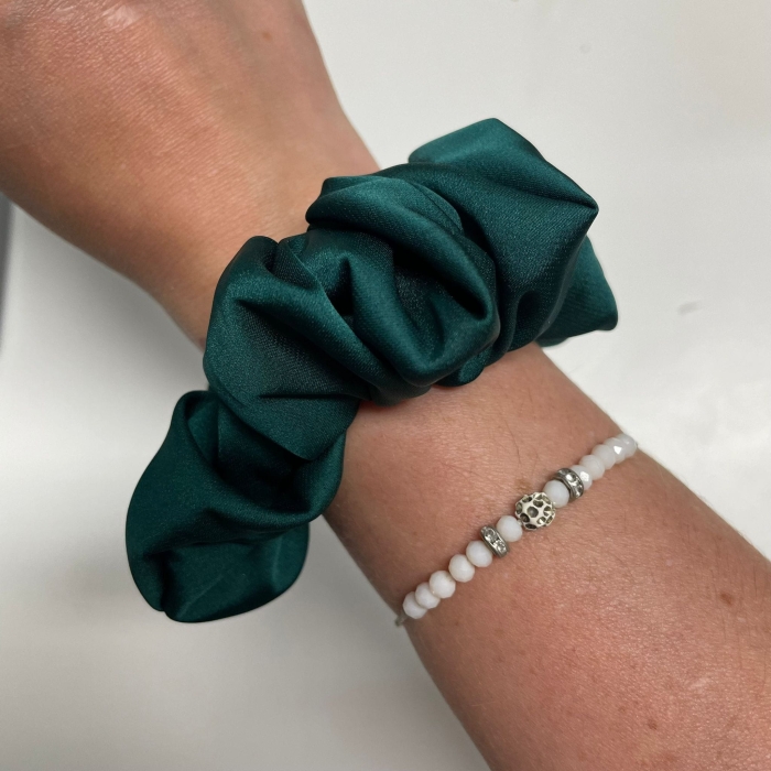Jedwabna gumka do włosów - scrunchie - gładka zielona / butelkowa zieleń - średnia/duża