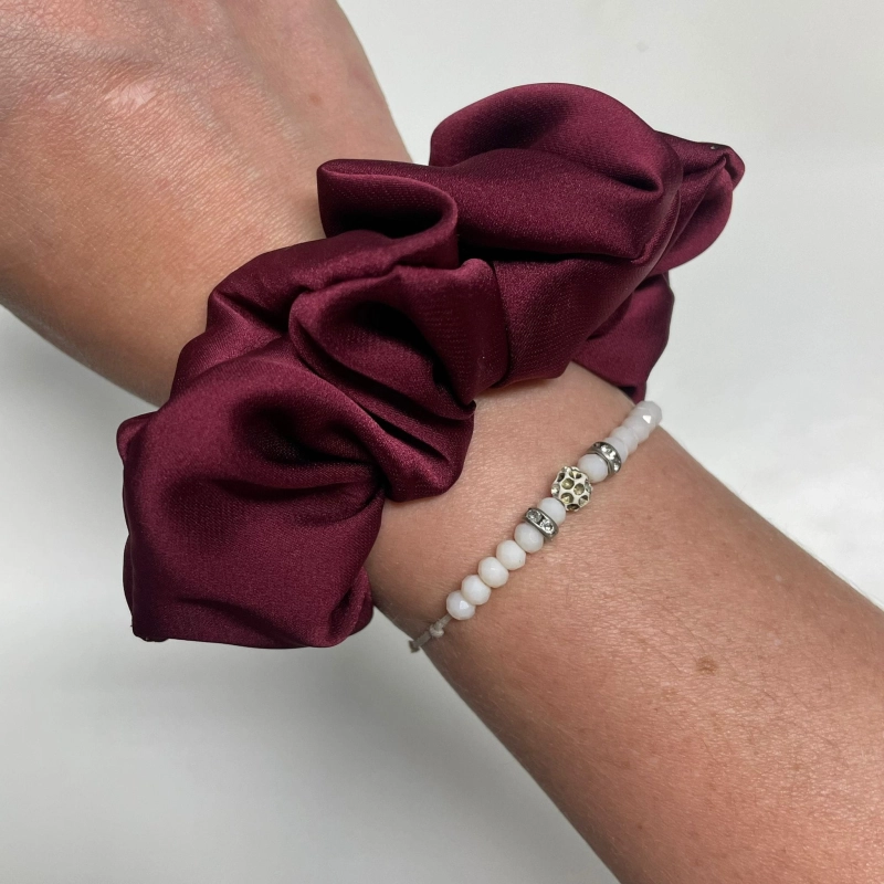 Jedwabna gumka do włosów - scrunchie - gładka bordowa - średnia/duża