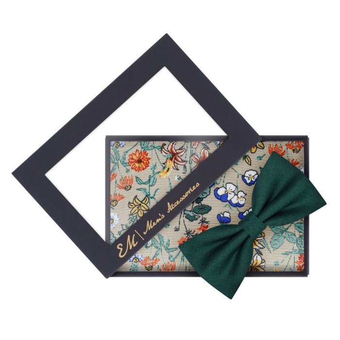 Zestaw prezentowy dla mężczyzny w kolorze zielonym - butelkowa zieleń: mucha + poszetka zapakowane w pudełko