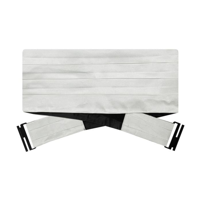 Pas smokingowy wykonany z jedwabiu w kolorze białym E