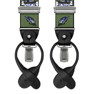 Szelki zielone z motywem wędkarskim zapinane na guziki z wykończeniem skórzanym w kolorze czarnym