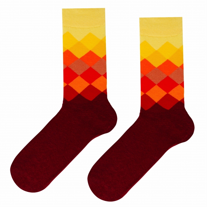 Skarpety kolorowe - żółto-czerwone - romby / geometryczn