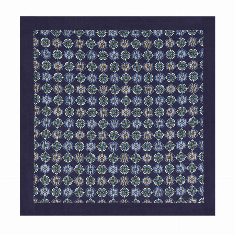 Poszetka jedwabna klasyczna granatowa w eleganckie wzory