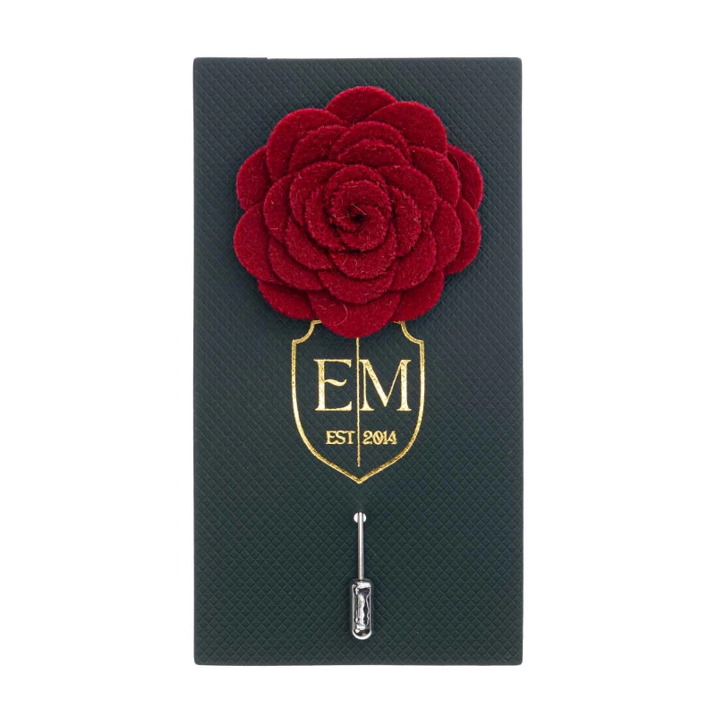 Szpilka do butonierki różyczka z filcu w kolorze czerwonym EM