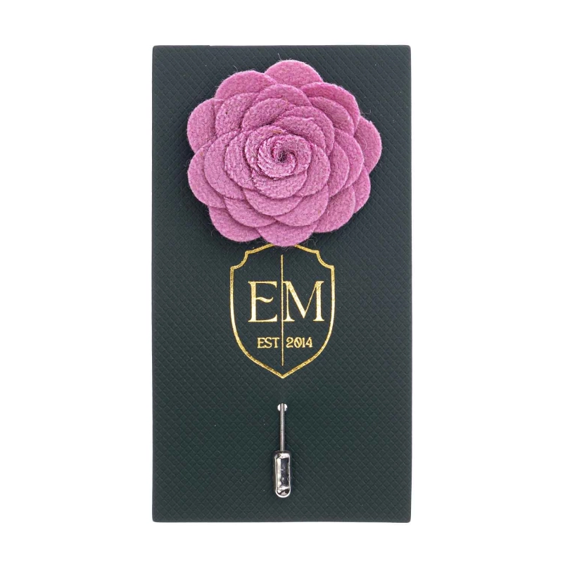 Szpilka do butonierki różyczka z filcu w kolorze lawendowym EM