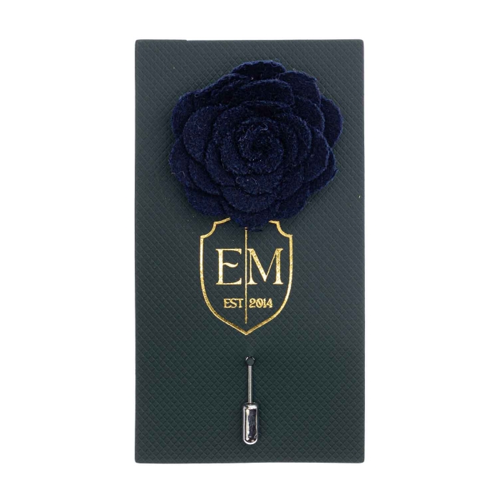 Szpilka do butonierki różyczka z filcu w kolorze granatowym EM