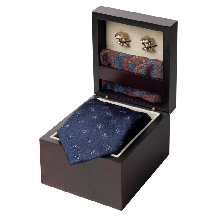 Zestaw Prezentowy dla mężczyzny wykonany z jedwabiu w kolorze granatowo - pomarańczowym: krawat + poszetka + spinki zapakowane w drewniane pudełko EM 35