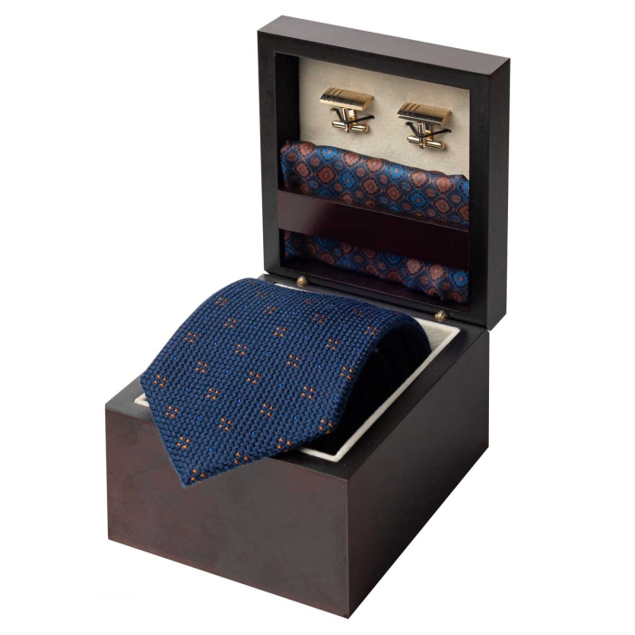 Zestaw Prezentowy dla mężczyzny wykonany z jedwabiu w kolorze granatowo - pomarańczowym: krawat + poszetka + spinki zapakowane w drewniane pudełko EM 35