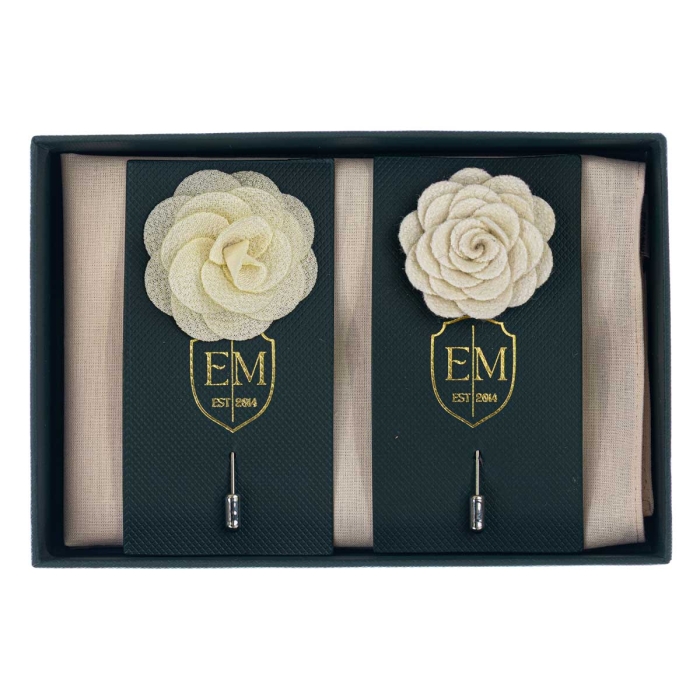 Zestaw prezentowy kolor beżowy - biały: bawełniana poszetka + dwie szpilki do butonierki