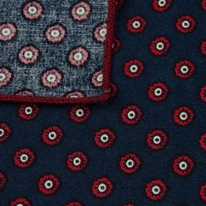 EM Men's Accessories poszetka granatowa kwiaty okrągłe.jpg