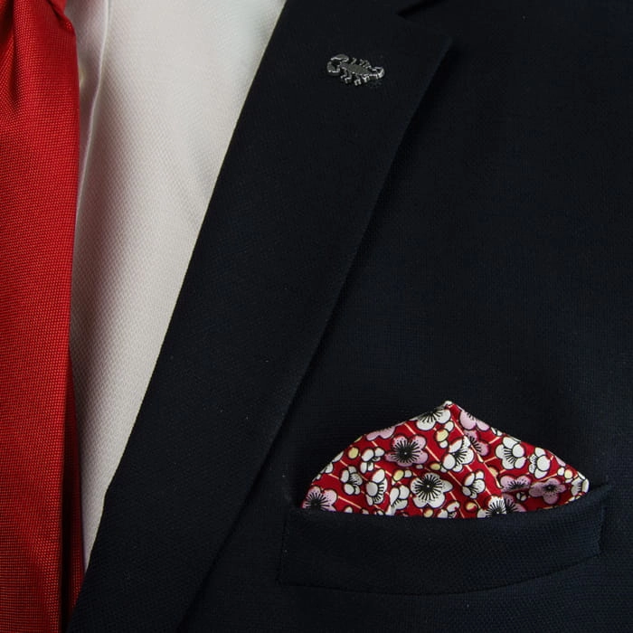 Em Men's Accessories poszetka czerwona kwiaty poszetka do czerwonrgo krawatu.jpg