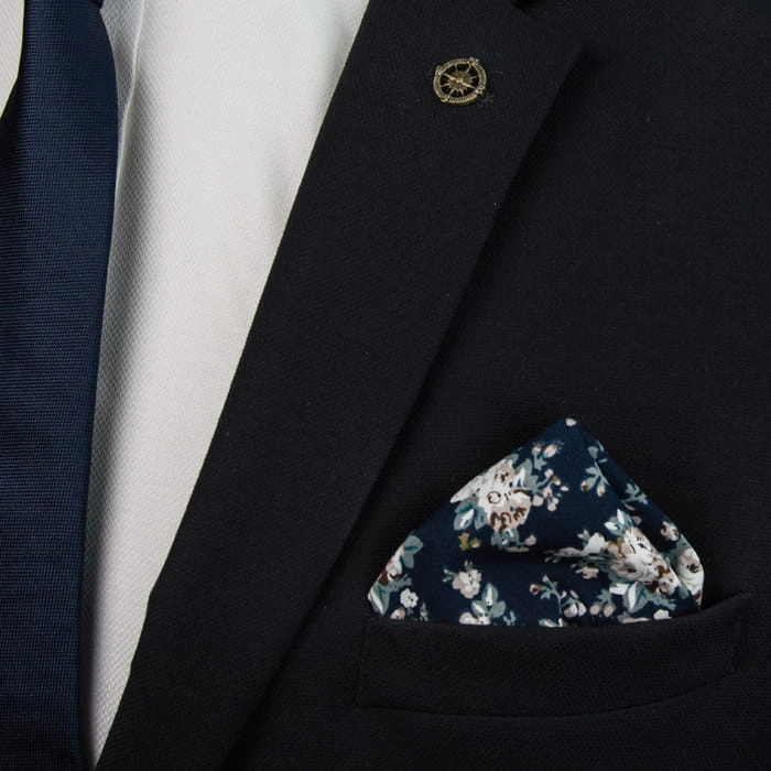 EM Men's Accessories poszetka granatowa w kwiaty.jpg