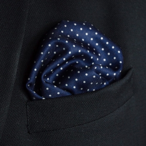 EM Men's Accessories poszetka granatowa kropki mikrofibra.jpg