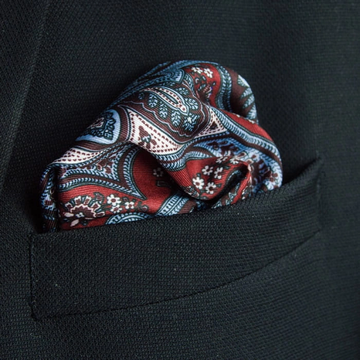 EM Men's Accessories poszetka czerwona wzory.jpg