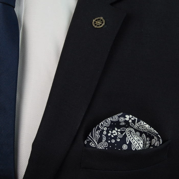 EM Men's Accessories poszetka granatowa overlock.jpg
