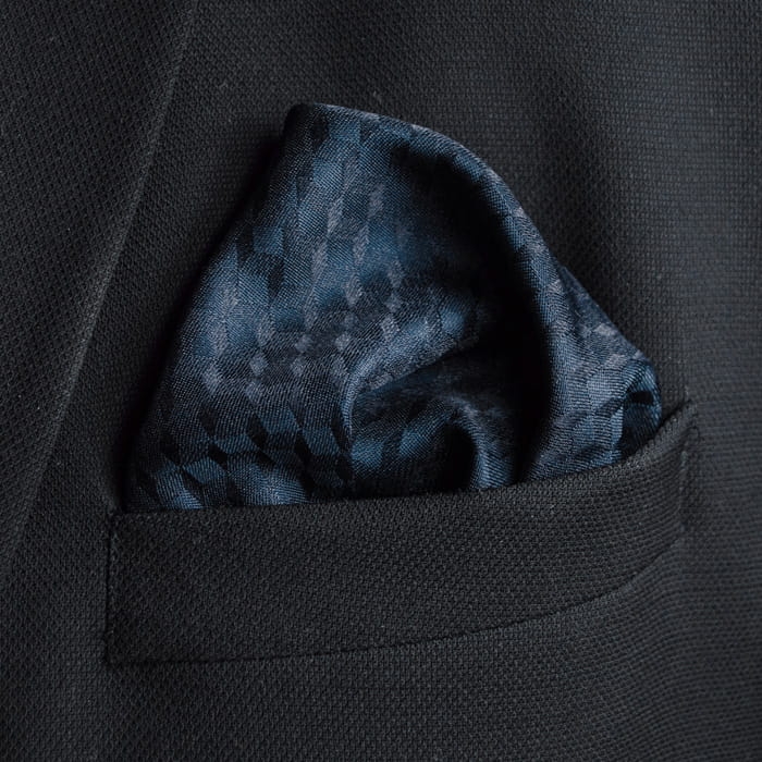 EM Men's Accessories poszetka granatowa mikrowzór mikrofibra.jpg