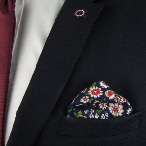 EM Men's Accessories psozetka granatowa kwiaty poszetka do czerwonego krawatu.jpg