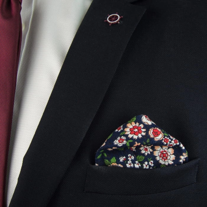 EM Men's Accessories psozetka granatowa kwiaty poszetka do czerwonego krawatu.jpg