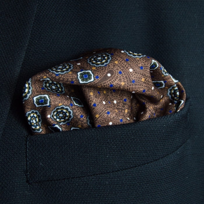 EM Men's Accessories poszetka brązowa kropki.jpg